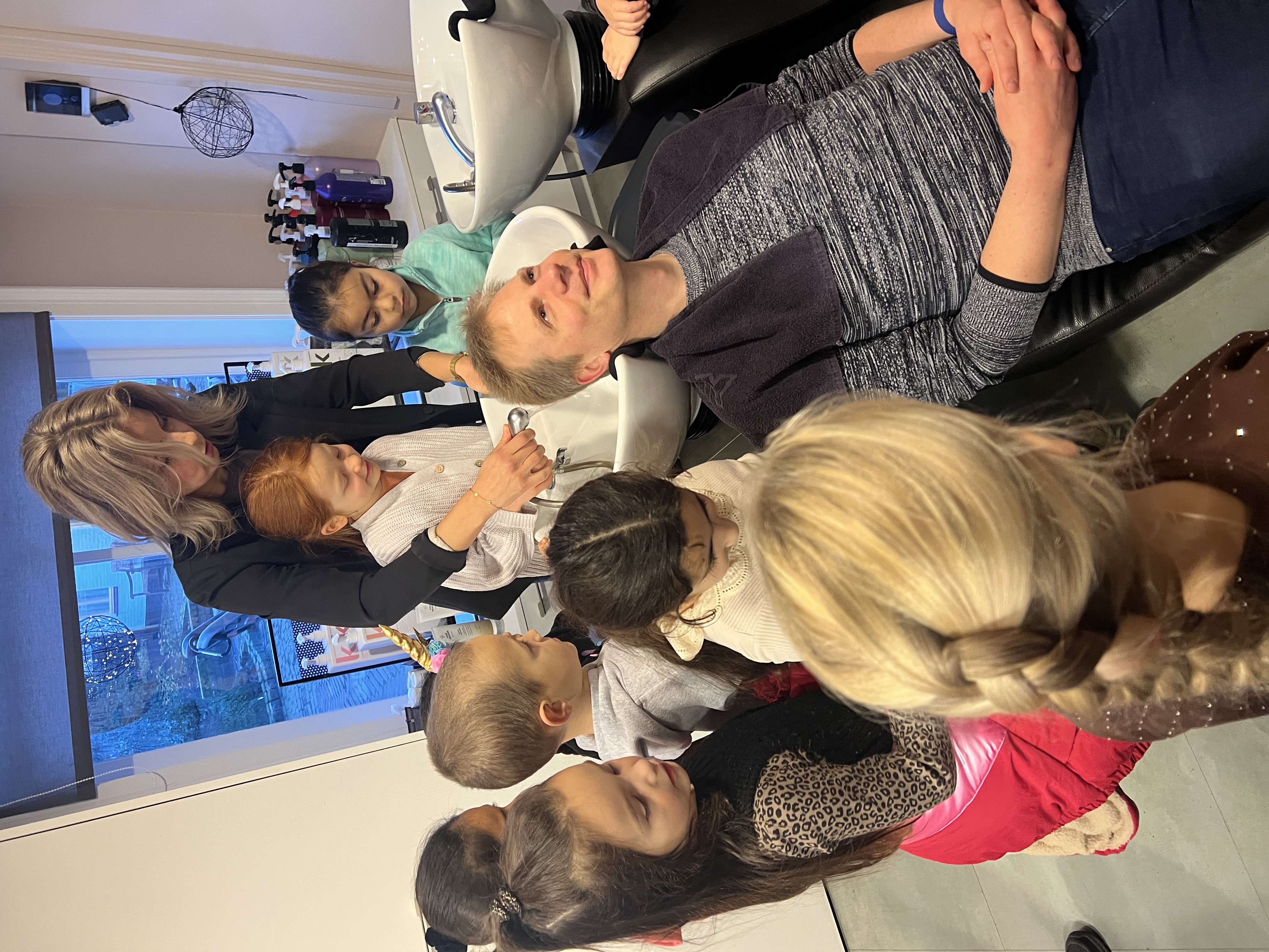 Op bezoek bij kapsalon Bjoeties